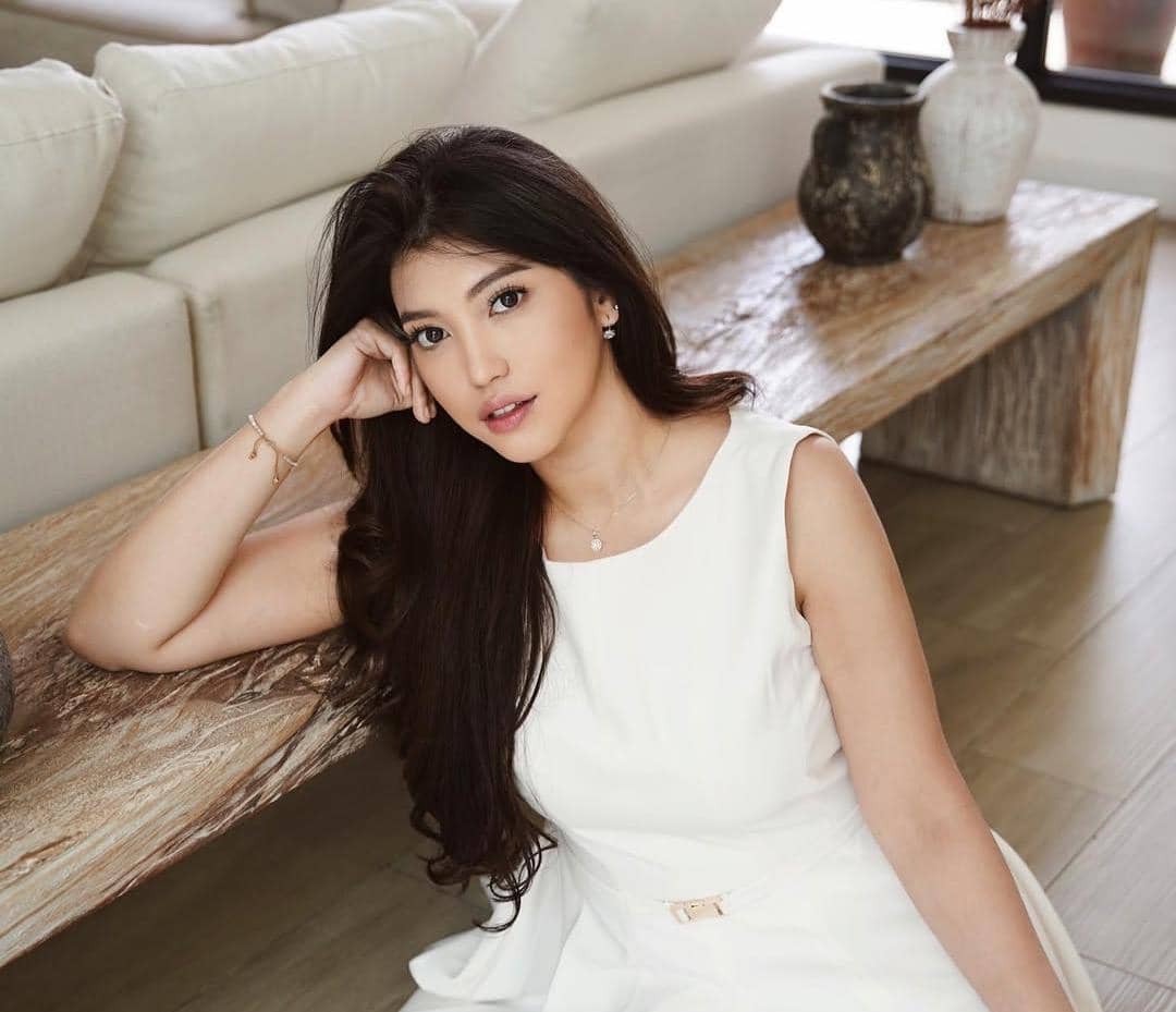 Inspirasi Makeup ala Dewi Paramita 'Mici'