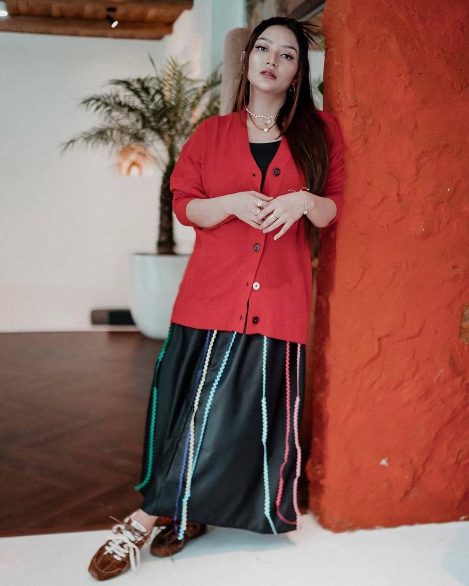 Ide OOTD ala Siti Badriah 