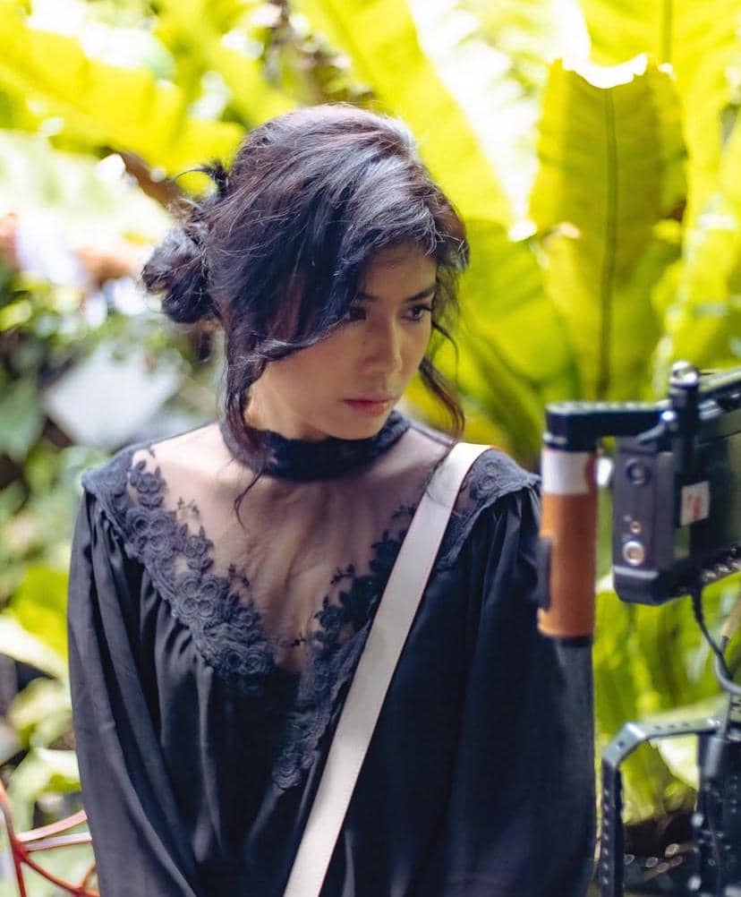 potret Gamila Arief, istri Pandji Pragiwaksono