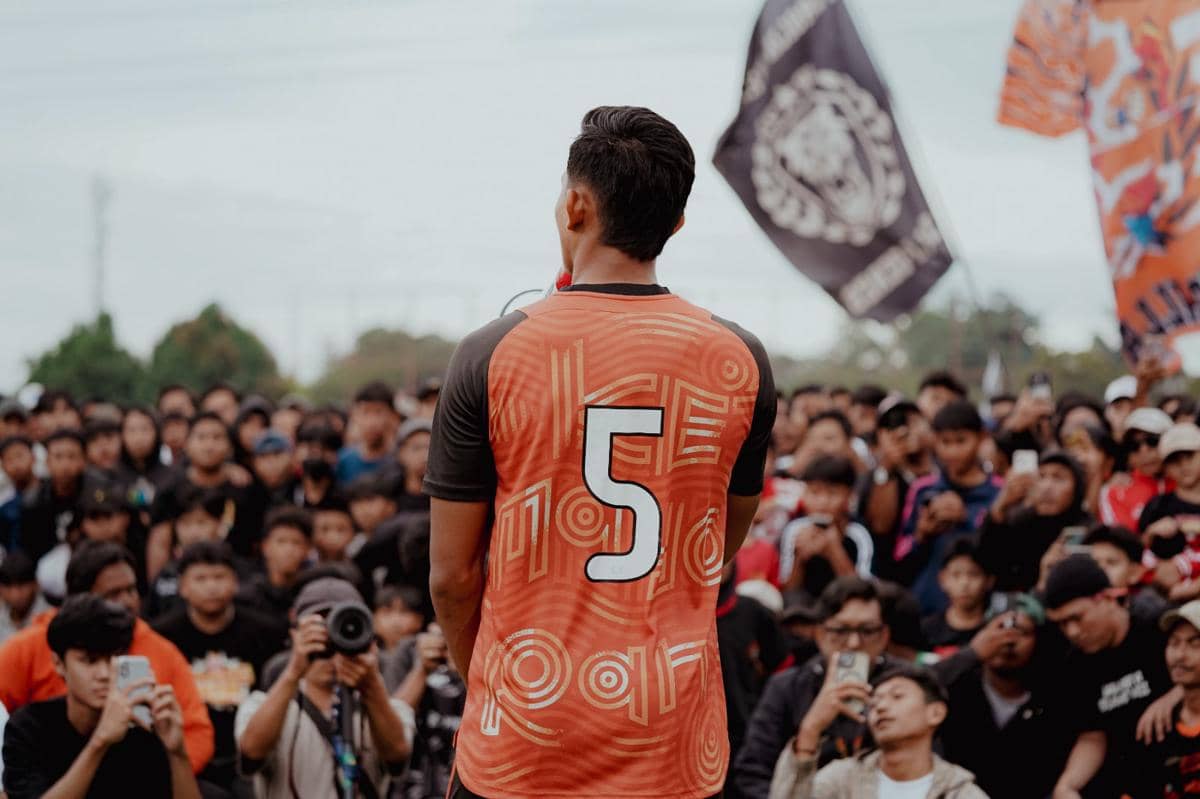 The Jakmania semangati Persija di Sawangan