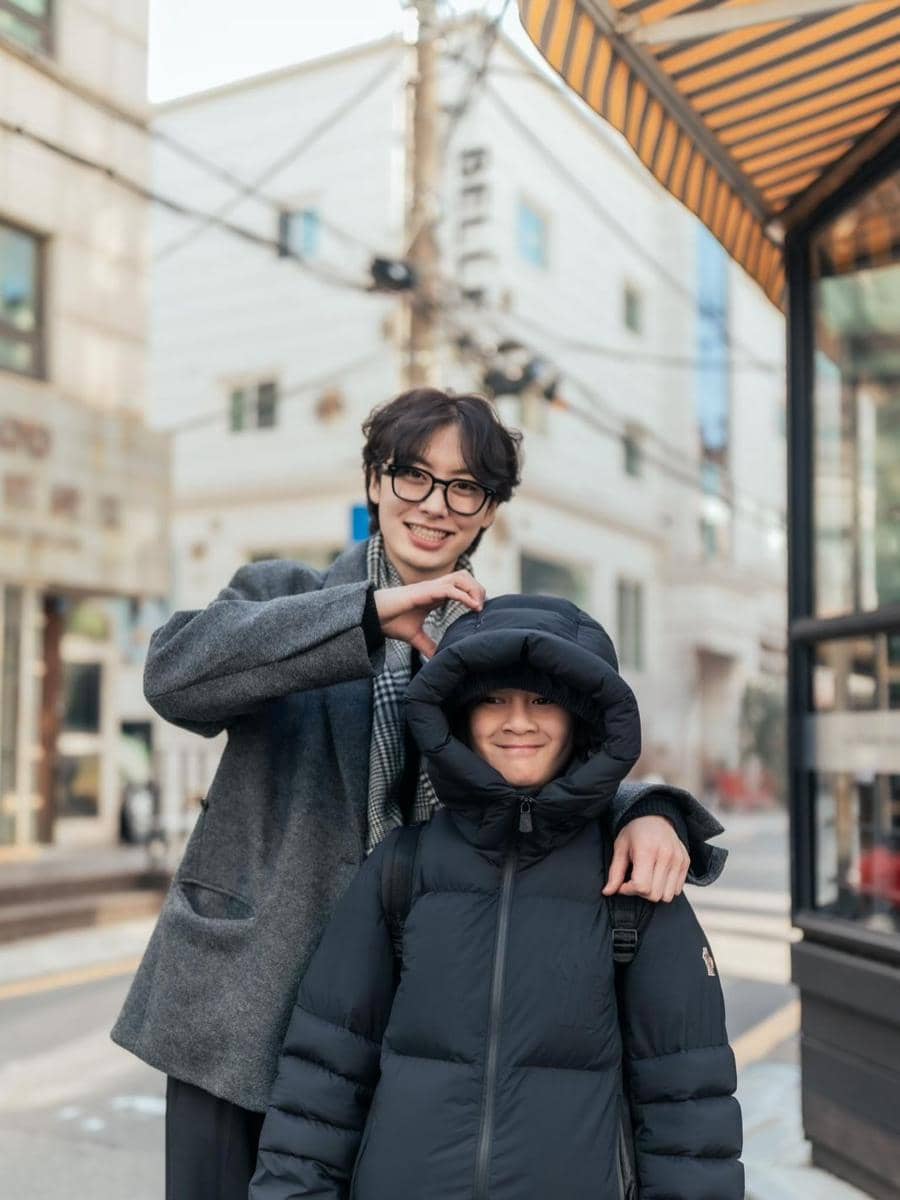 Potret Nagita Slavina dan Rafathar ketemu Lee Won Jung