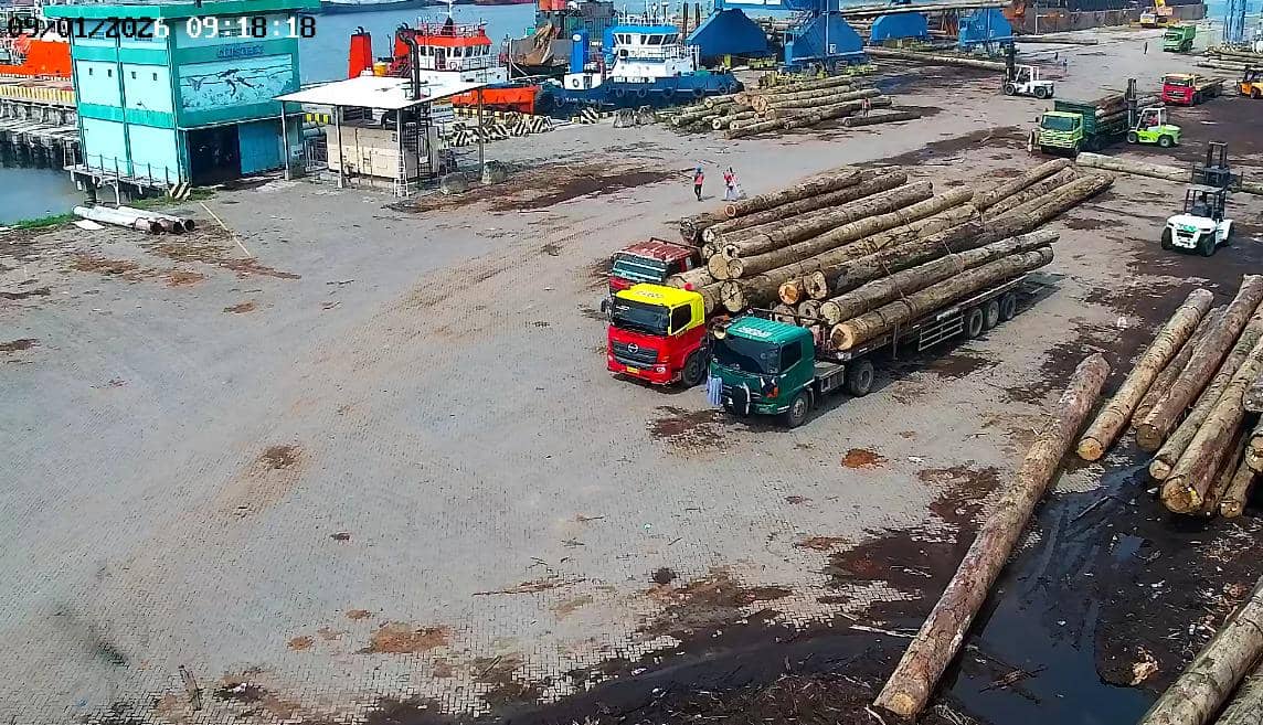 Satreskrim Polres Bontang Ungkap Pengiriman Kayu Bengkirai