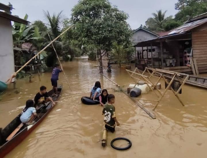 Banjir terjadi di Kabupaten Sekadau.