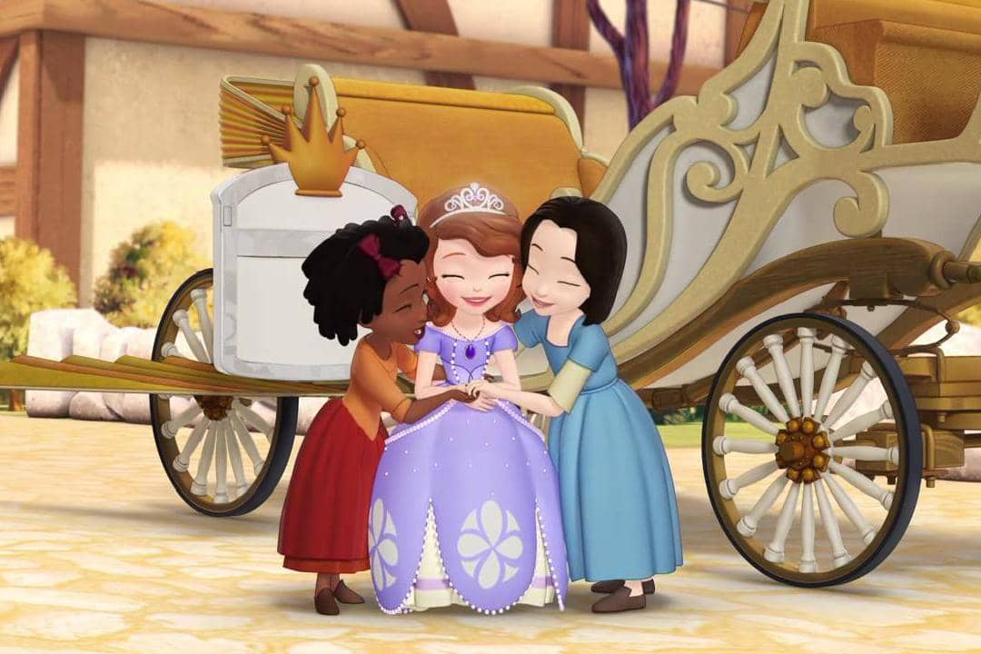 Sofia bertemu kembali dengan dua sahabat dekatnya