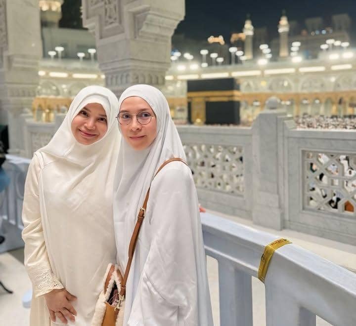 Melly Goeslaw sambut ultah ke-52 saat Umrah