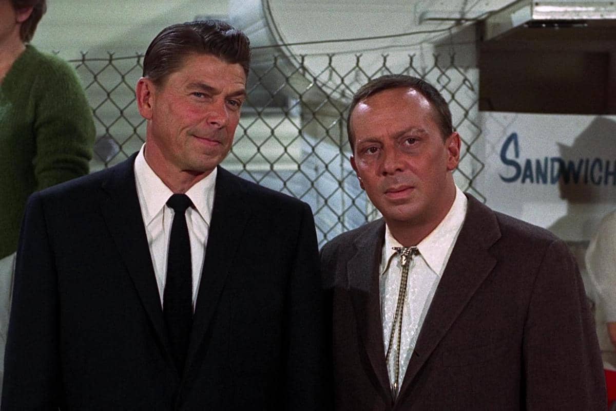 cuplikan adegan yang diperankan Ronald Reagan dalam film The Killers