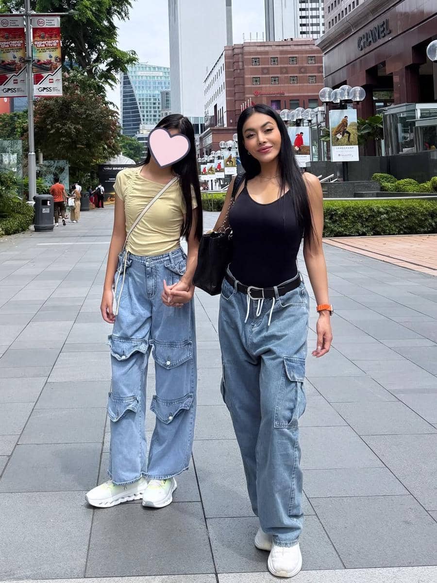 padu padan outfit ala Denada