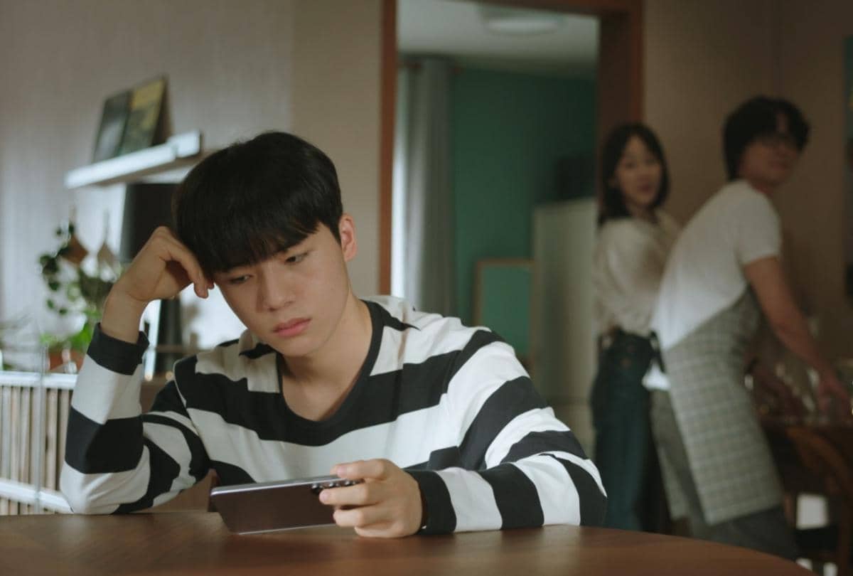 cuplikan drakor Love Me