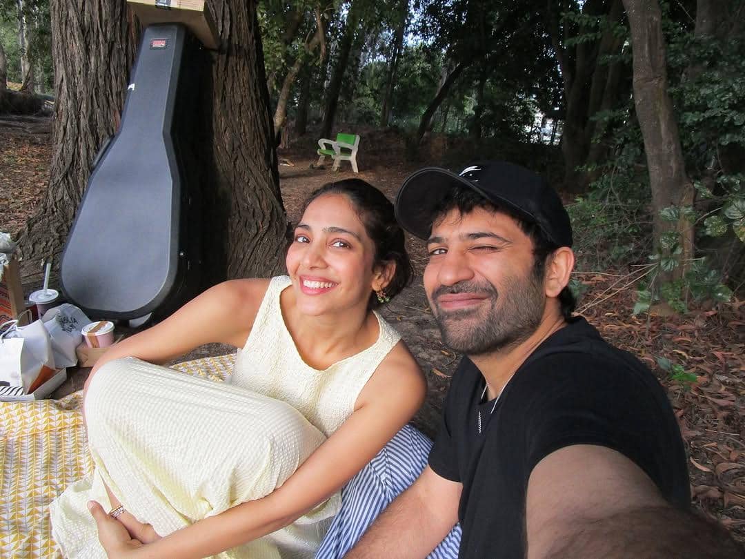 Yogita Bihani dan kekasih