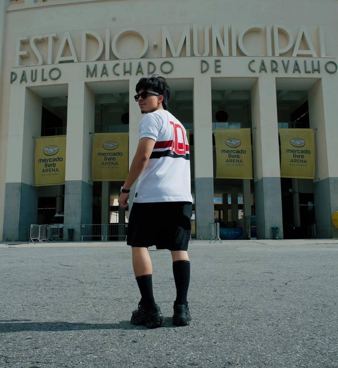 Atta Halilintar saat jalan-jalan di Brazil