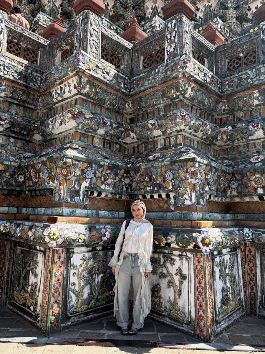 Xaviera Putri jalan-jalan di Thailand