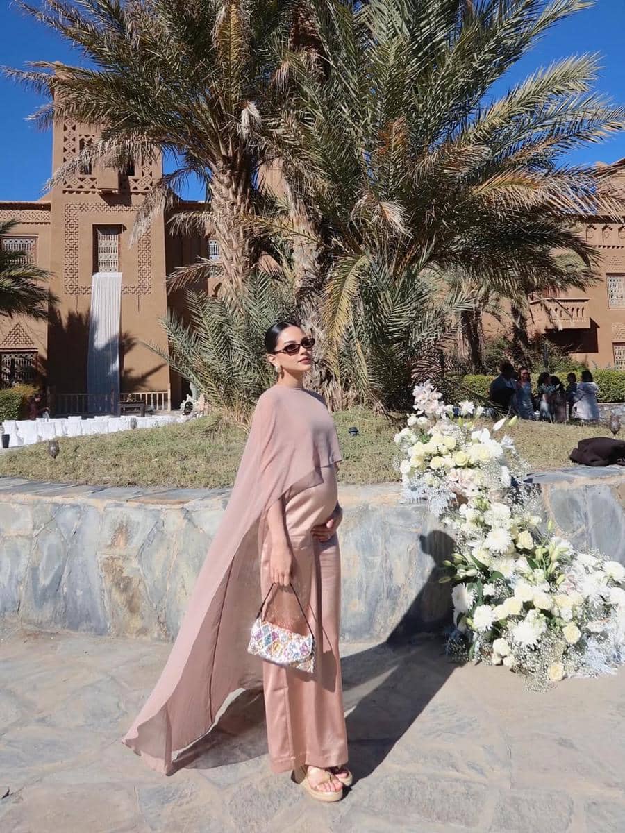 Alyssa Daguise di acara pernikahan sahabat