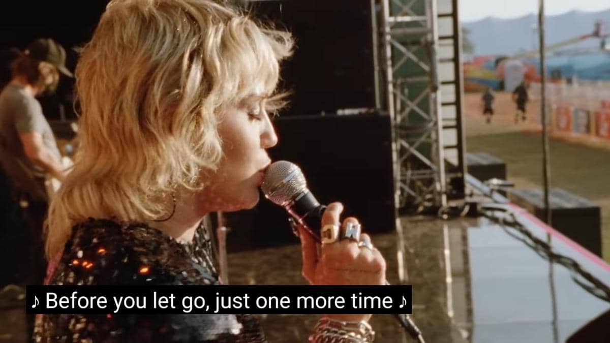 cuplikan MV "Angels Like You"