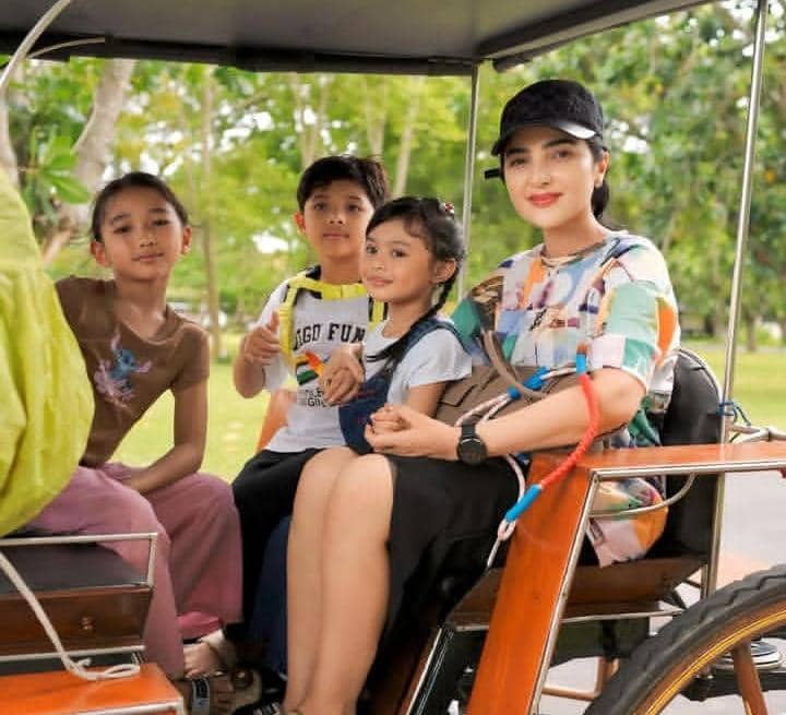 potret keluarga Ashanty Liburan di Magelang