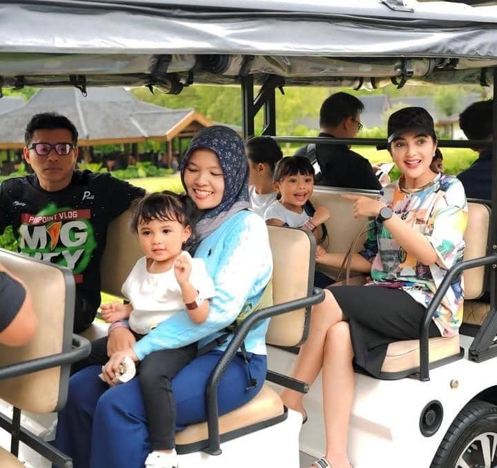 potret keluarga Ashanty Liburan di Magelang