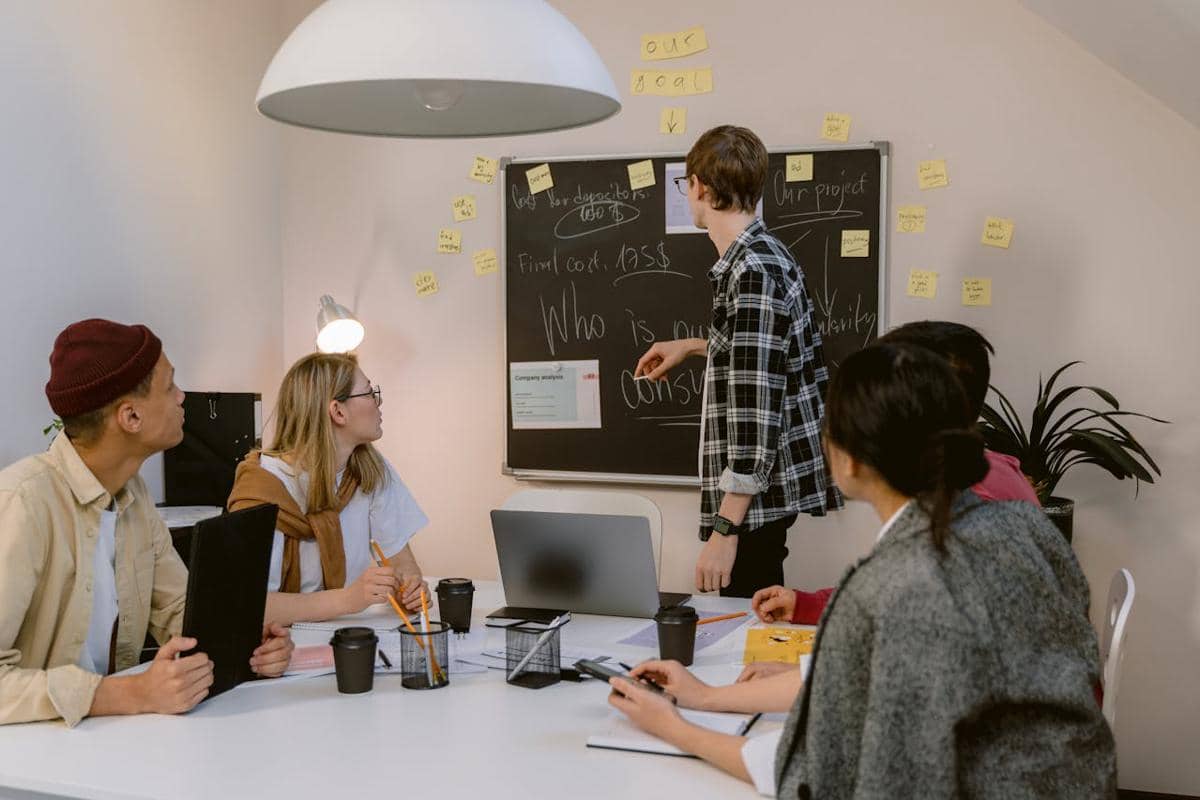 ilustrasi pemimpin pria