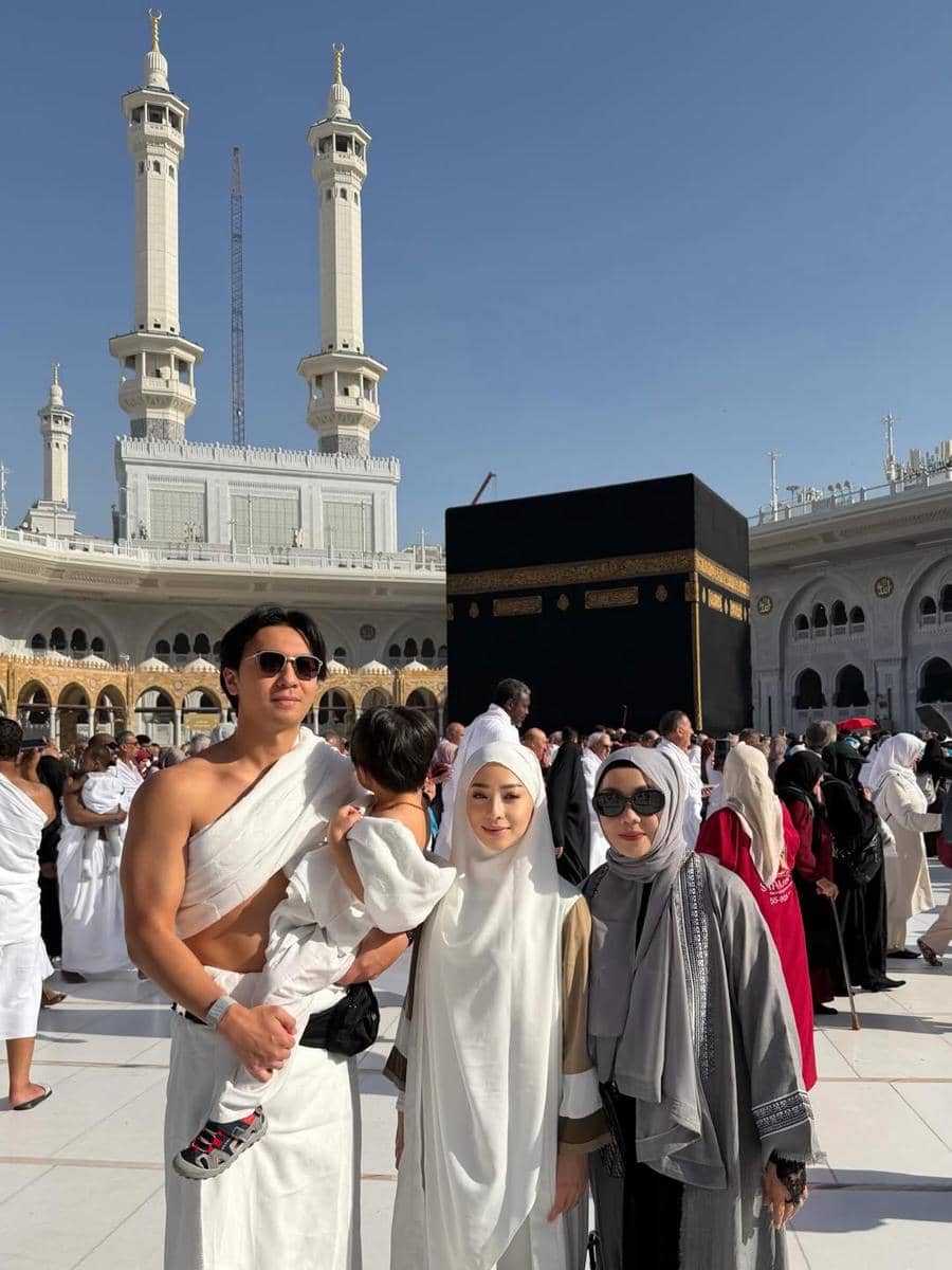 Seleb menunaikan ibadah umrah di awal tahun 2026