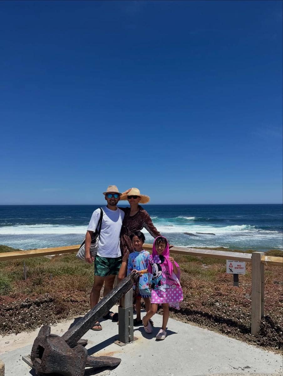 Keluarga Whulandary Herman main di Pulau Rottnest