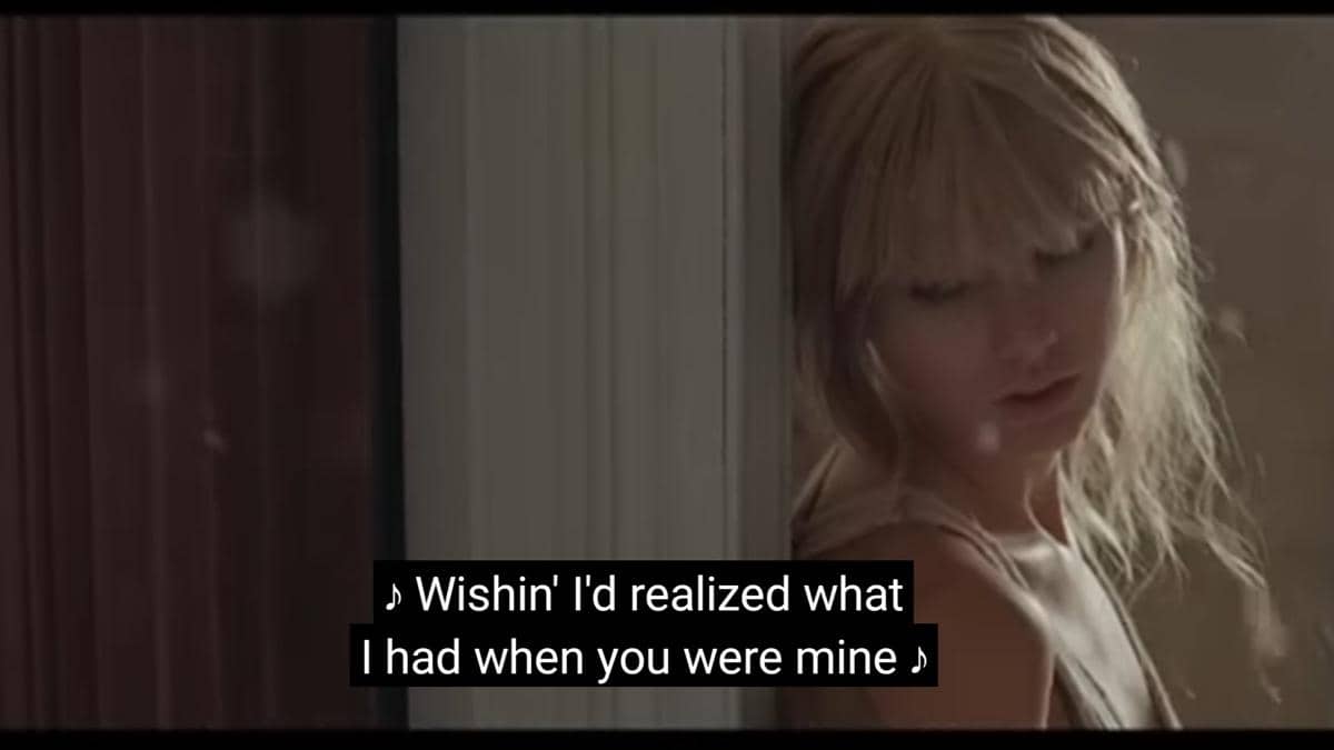 cuplikan MV "Back To December"