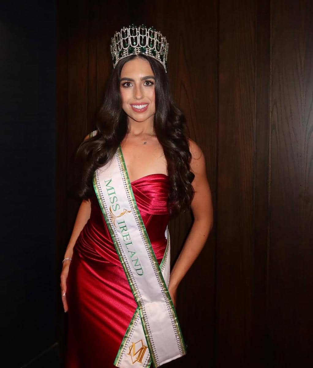 potret Caoimhe Kenny, Miss World Irlandia 2026