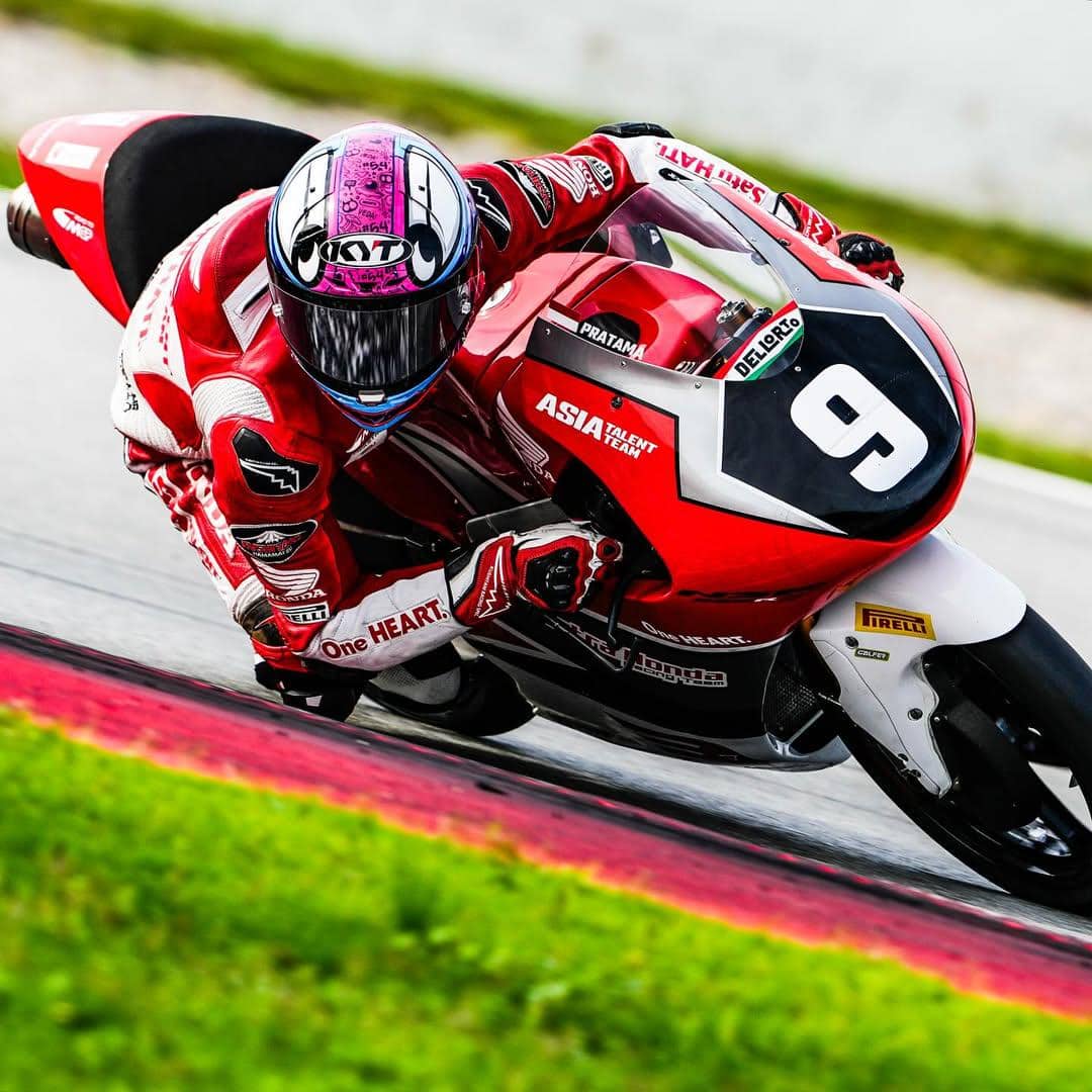Veda Ega Pembalap Moto 3 Asal Indonesia