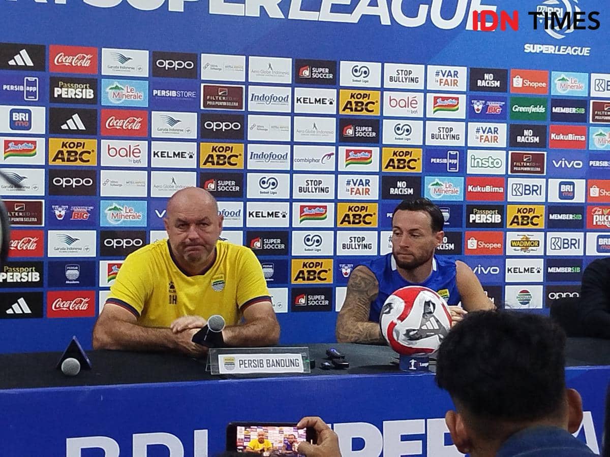 Klok Merasa Dirinya Bak Luis Figo di Pusaran Persib dan Persija