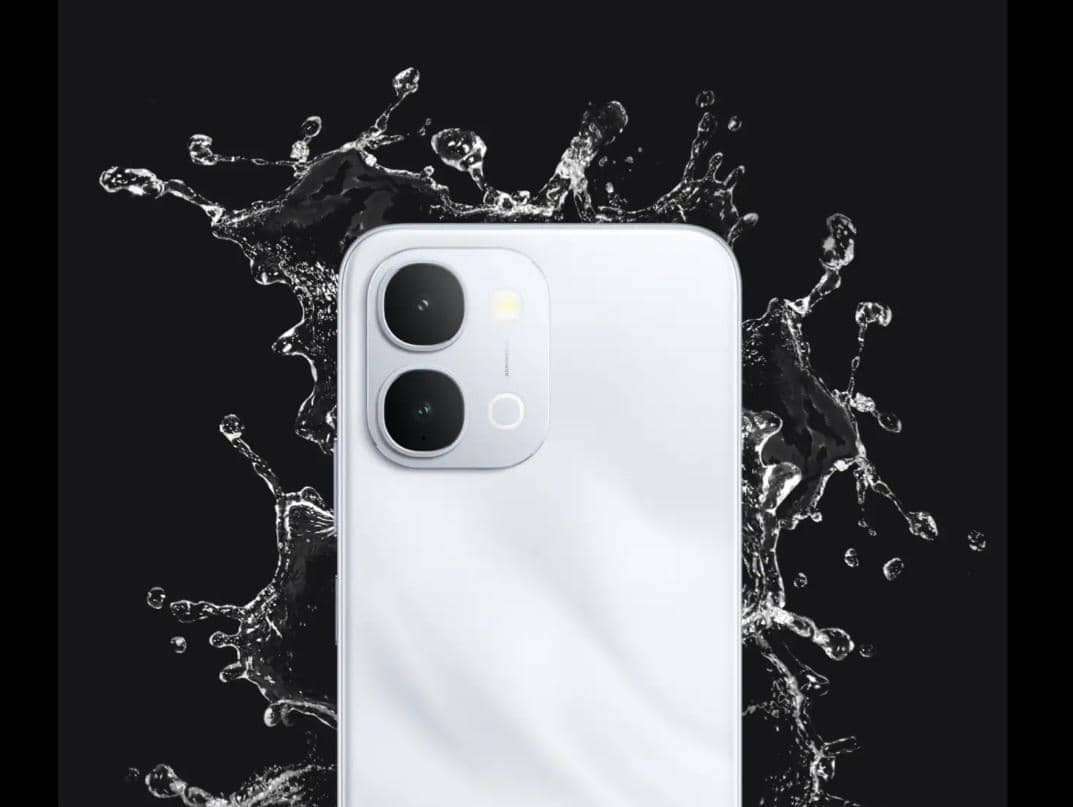 ilustrasi vivo Y500i yang punya proteksi air  