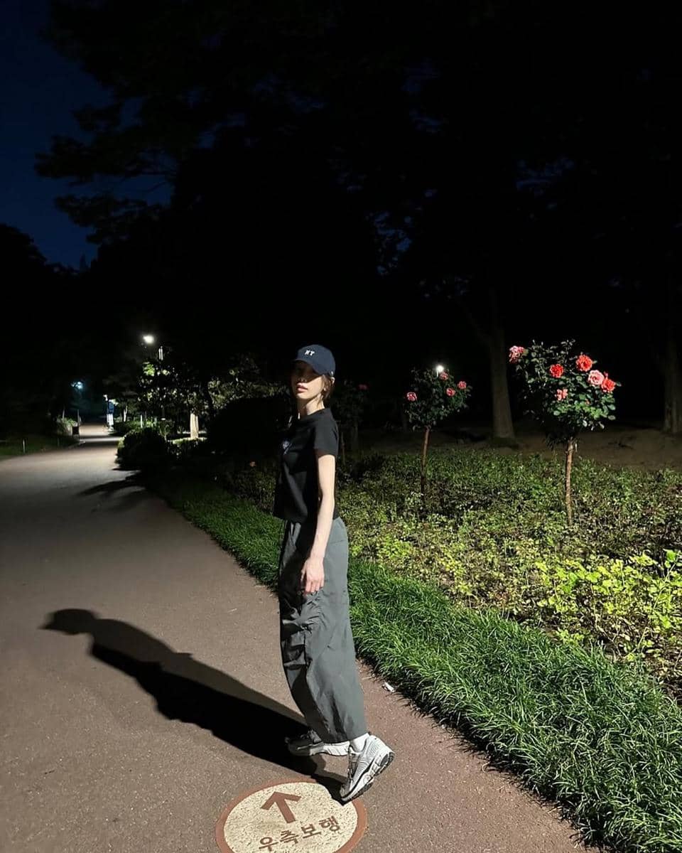 referensi gaya fashion boyish ala Taeyeon SNSD