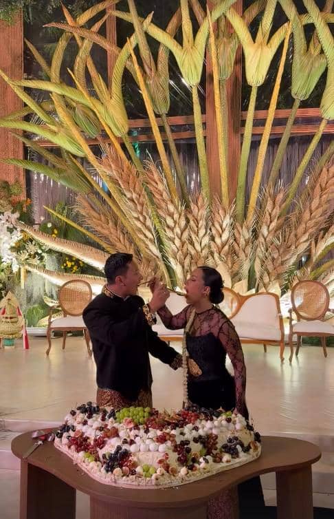 Pernikahan Darma Mangkuluhur, Putra Tommy Soeharto