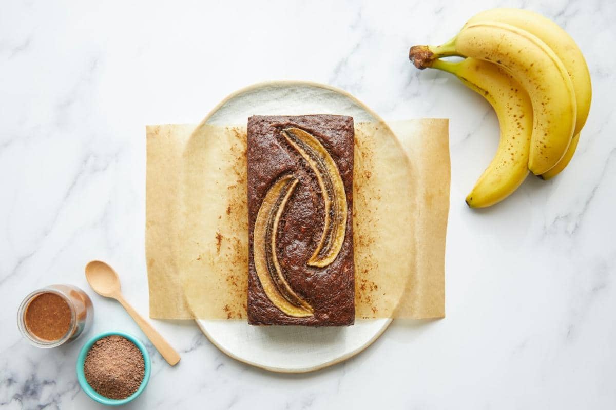 ilustrasi banana chocolate bread 
