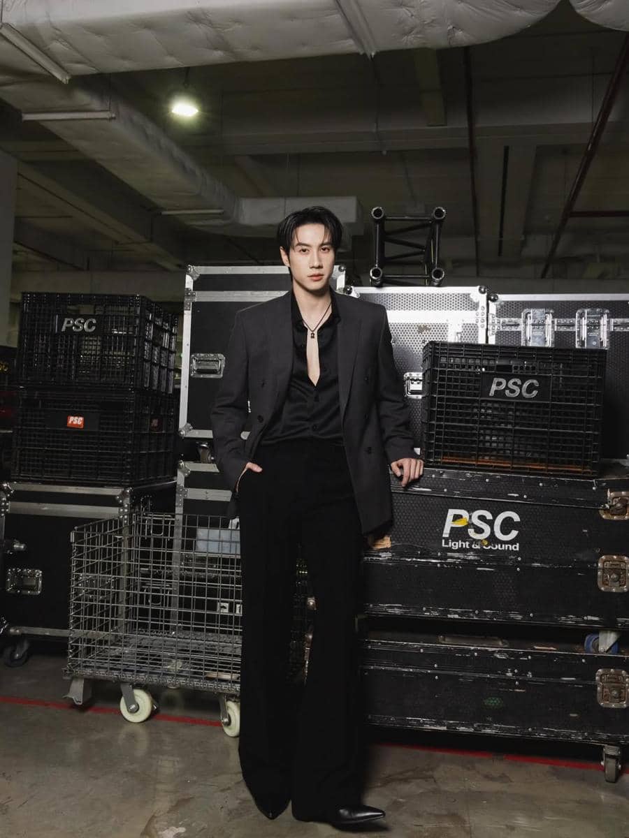 OOTD Blazer ala Bright Rapheephong