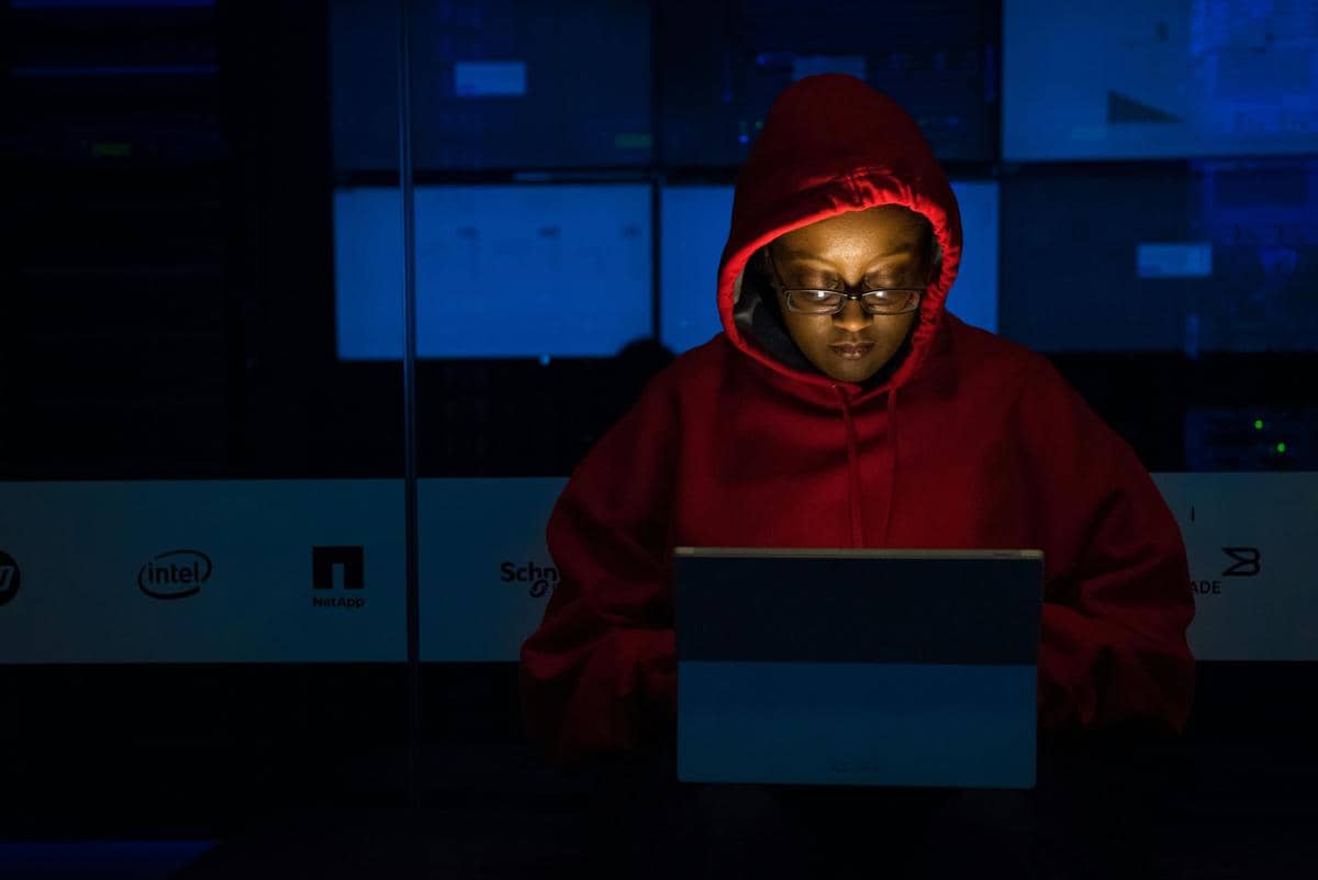 ilustrasi grooming lewat media sosial