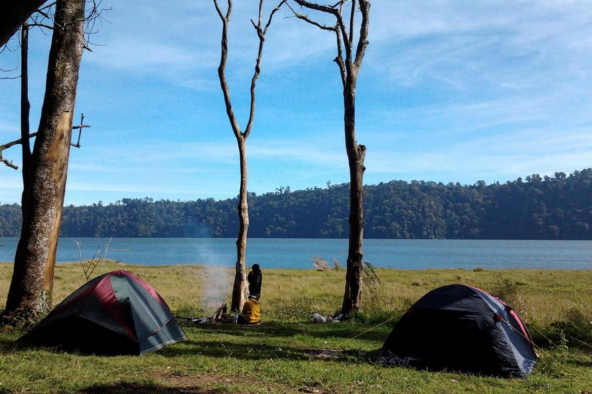 ilustrasi camping (dok.pribadi/Natalia Indah)