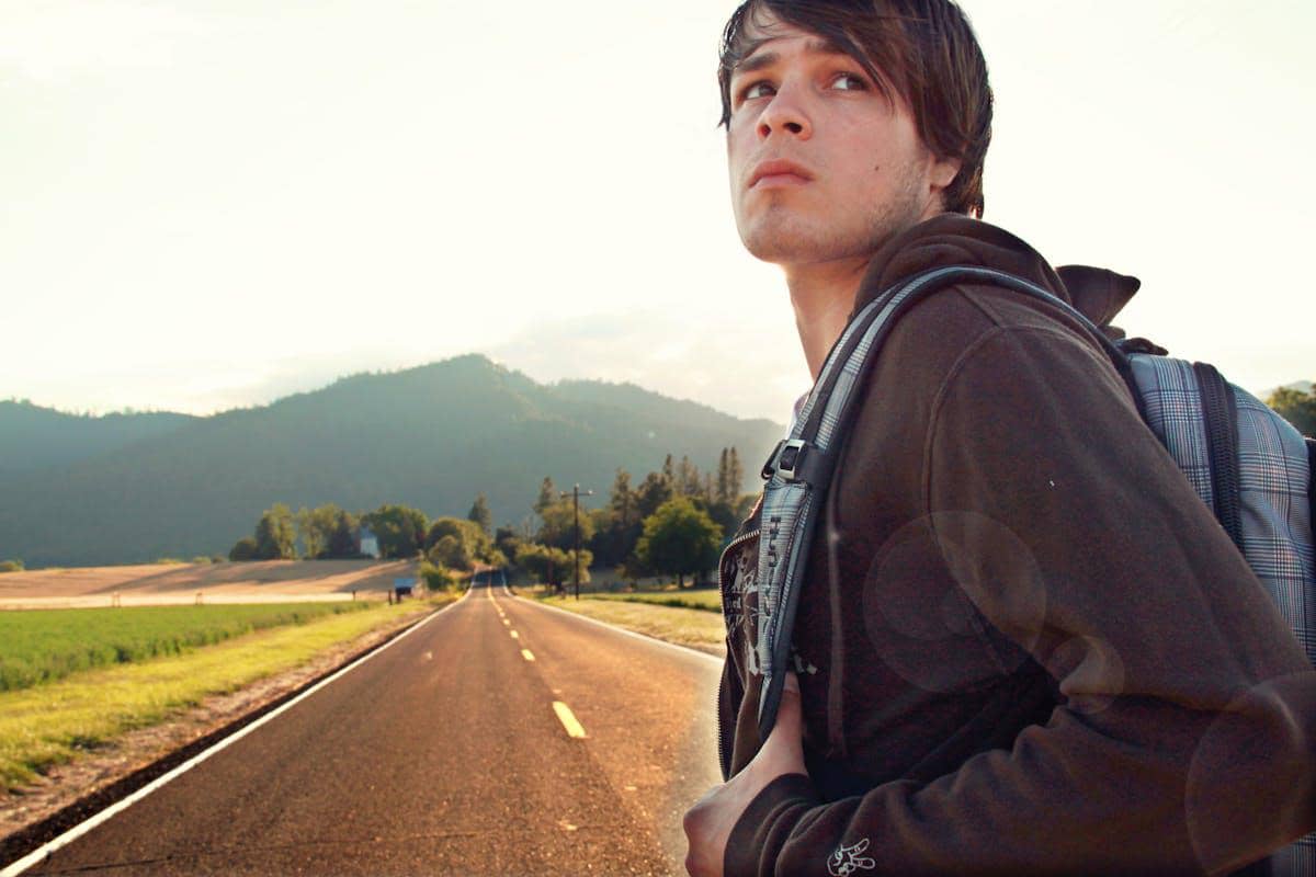 ilustrasi solo traveling