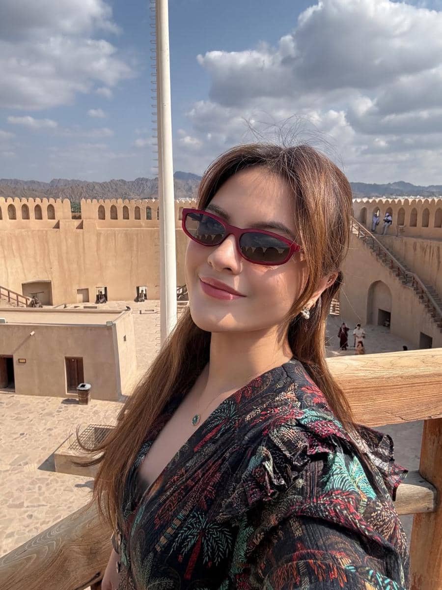 Marsha Aruan berkeliling di Benteng Nizwa