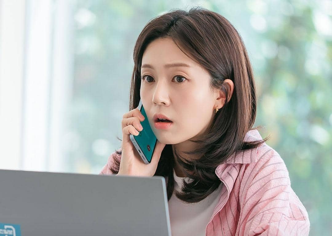 Baek Jin Hee di drama The Judge Returns