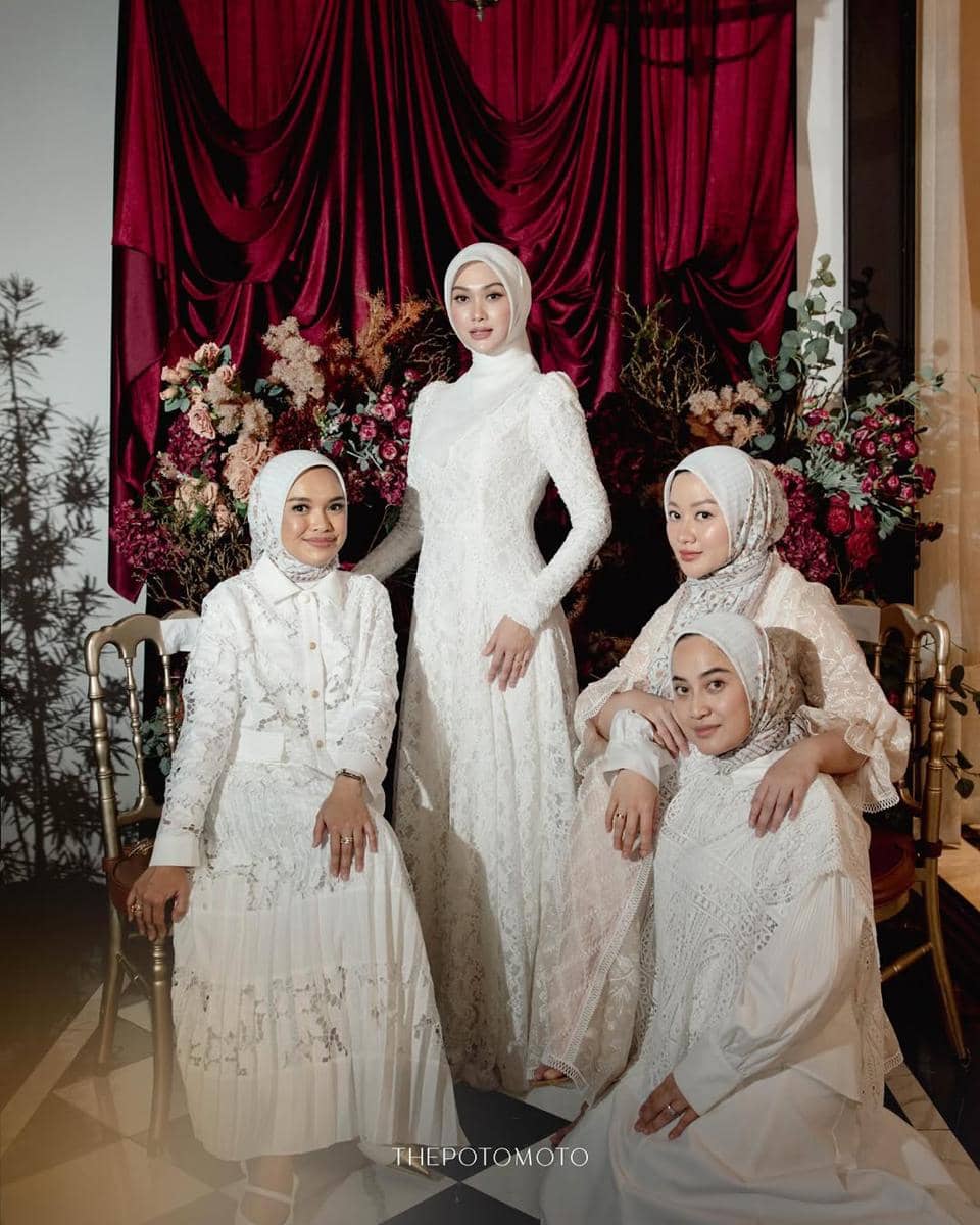 From the engagement of @indahnadapuspita & @dhaniyahyaThe easiest ‘yes’ I’ve ever said to the ha-7.jpg