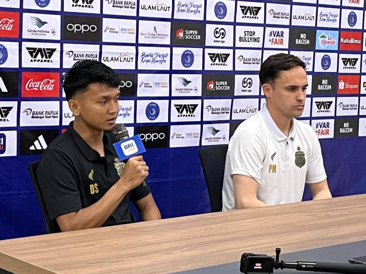 Pemain Bhayangkara Presisi Lampung FC, Dendy Sulistyawan saat konferensi pers usai laga menghadapi PSBS Biak. 