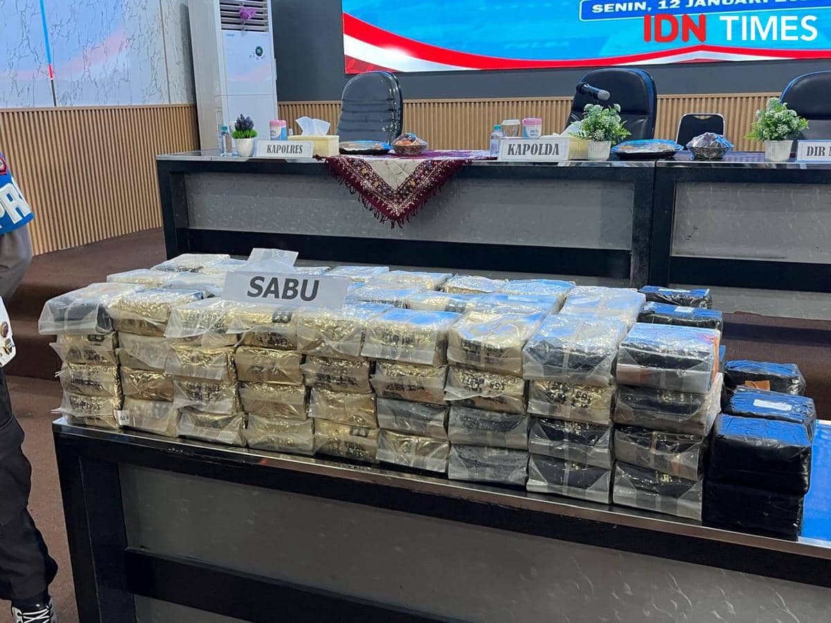 Konferensi pers pengungkapan kasus narkotika 122,51 kg sabu oleh Polres Lampung Selatan