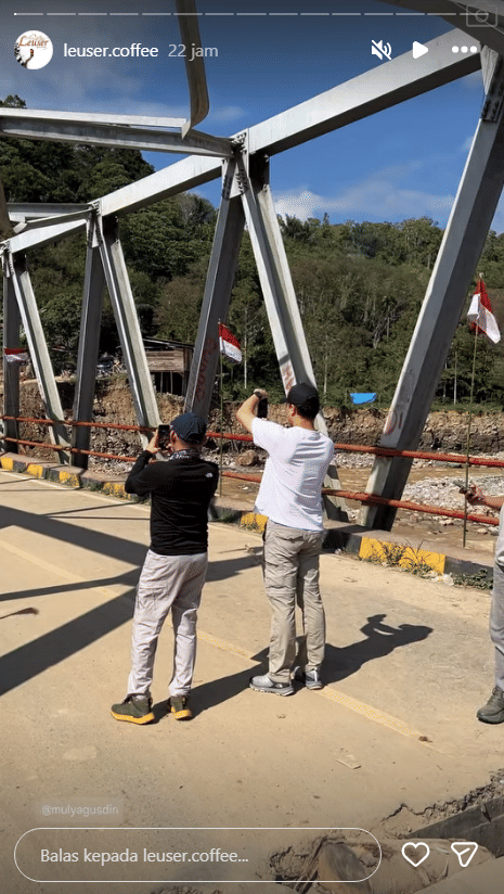 Potret Nicholas Saputra saat mengunjungi Aceh Tengah