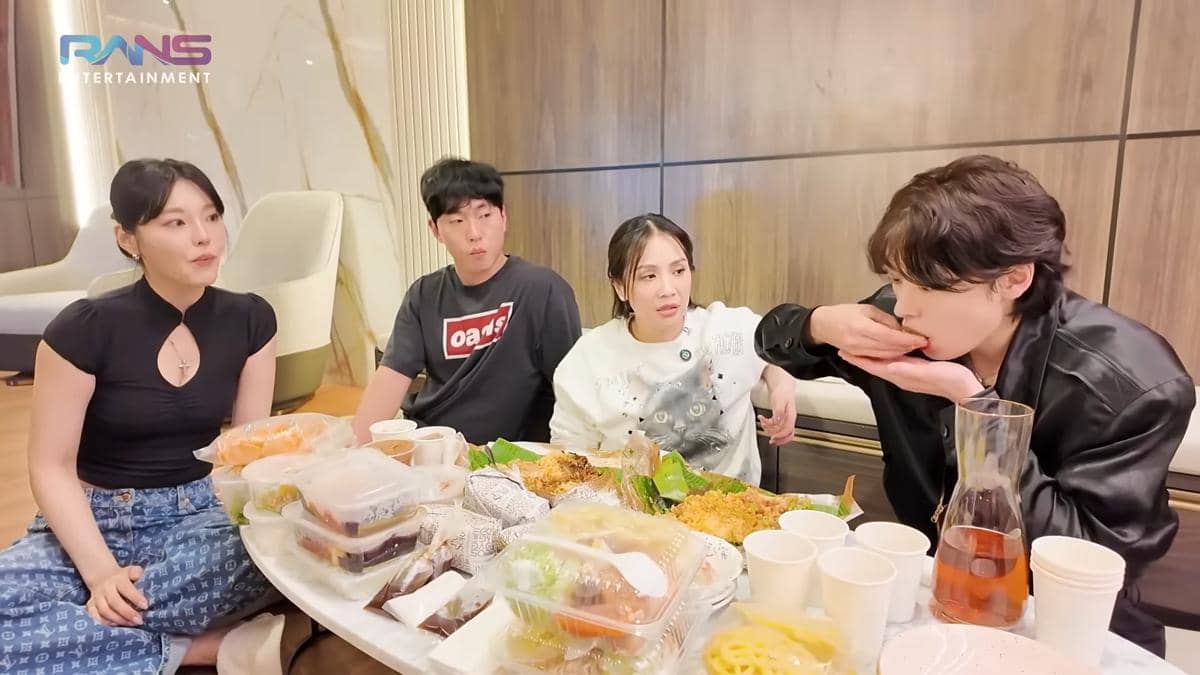 Potret Lee Won Jung dan Han Chae Kyung main ke rumah Nagita Slavina