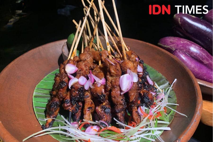 Potret sate ayam khas Madura