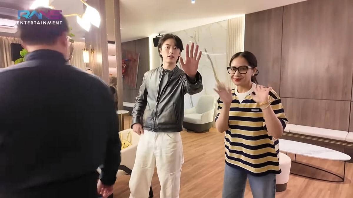 Potret Lee Won Jung dan Han Chae Kyung main ke rumah Nagita Slavina