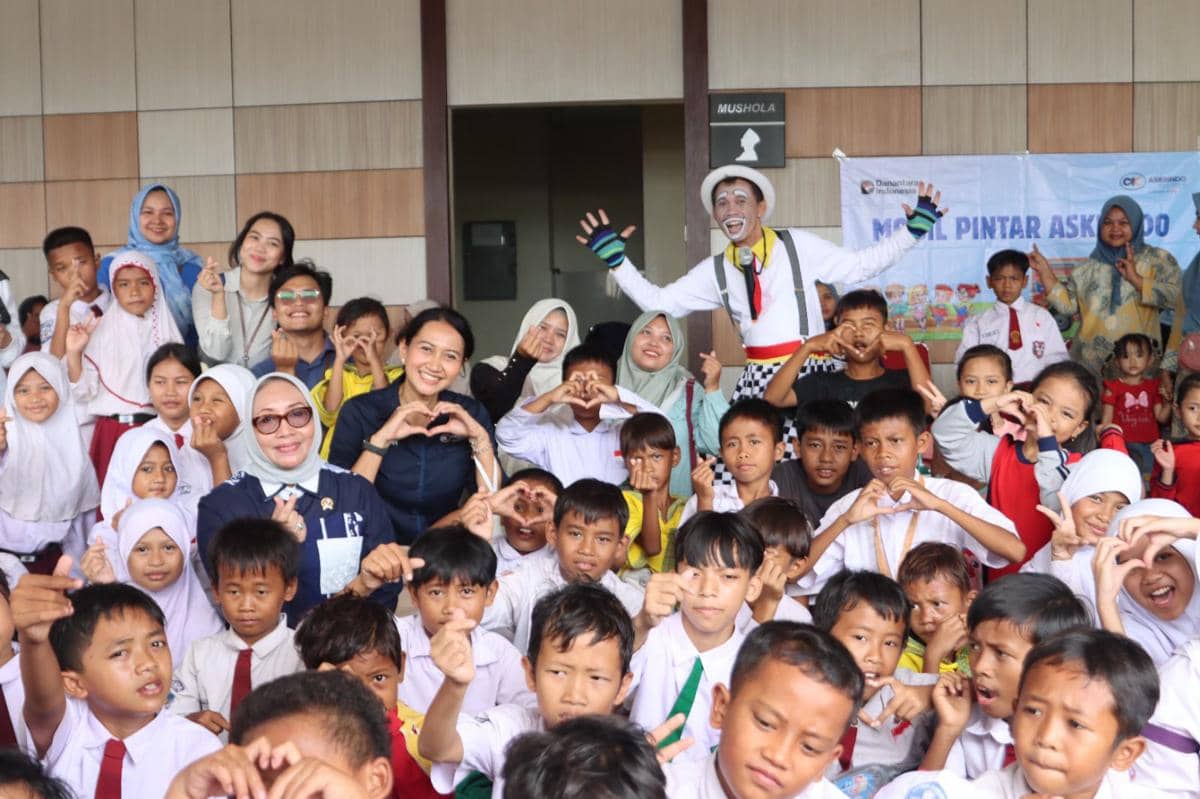 Bakti sosial KemenPPPA menjangkau perempuan dan anak pesisir Muara Angke bersama Askrindo (Dok/Istimewa)