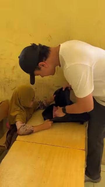Potret Nicholas Saputra salurkan bantuan ke sekolah di Aceh Tengah