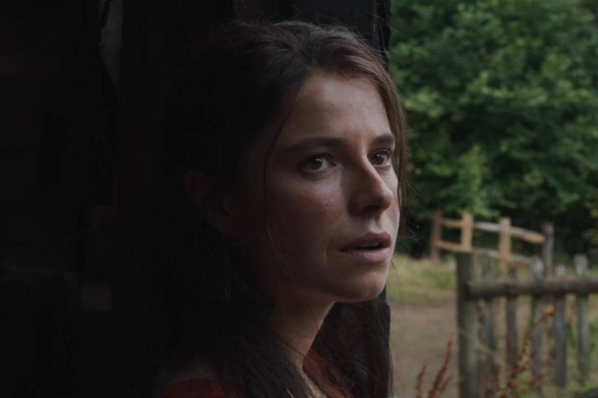 Biodata dan Profil Singkat Jessie Buckley.jpg