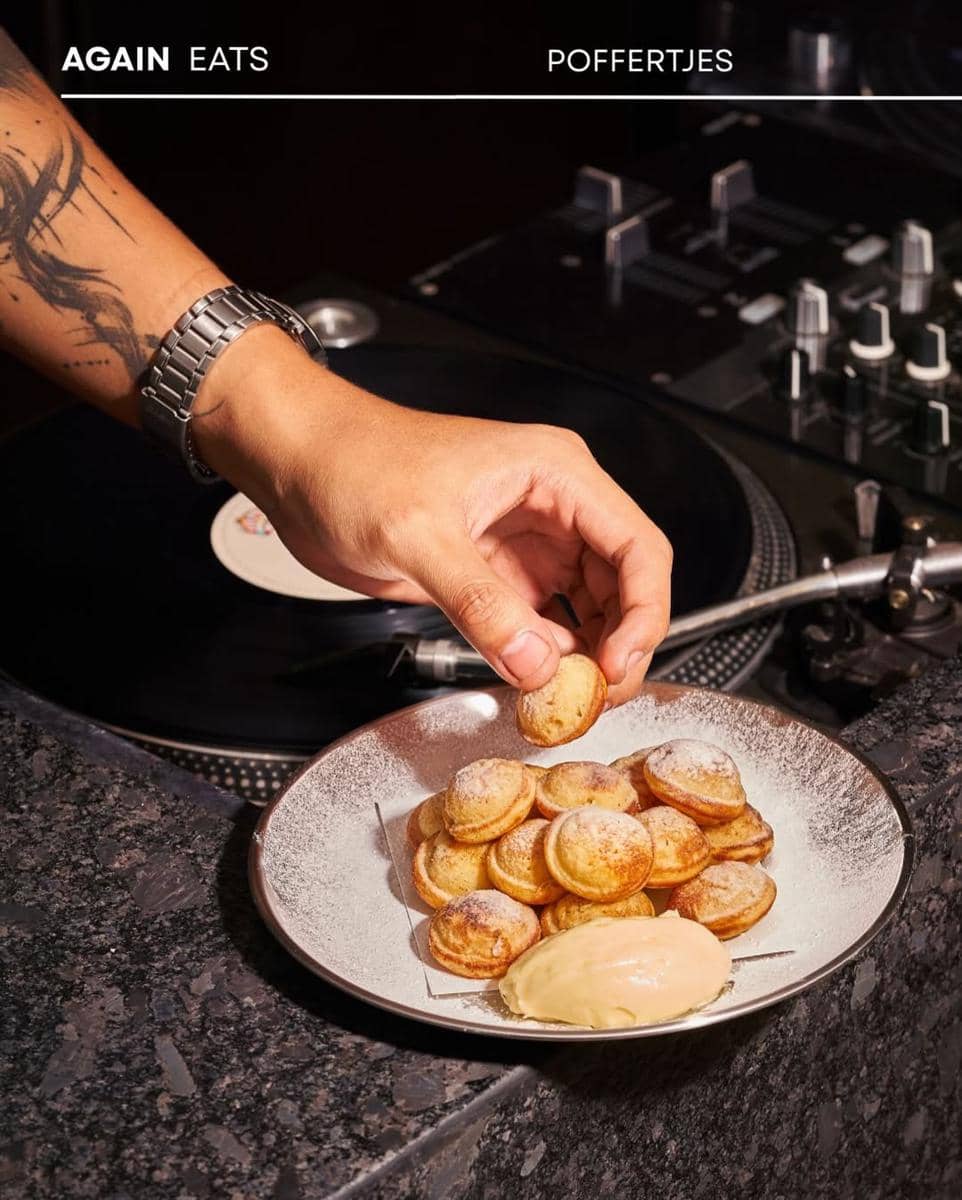 menu kue di Sound di Blok M