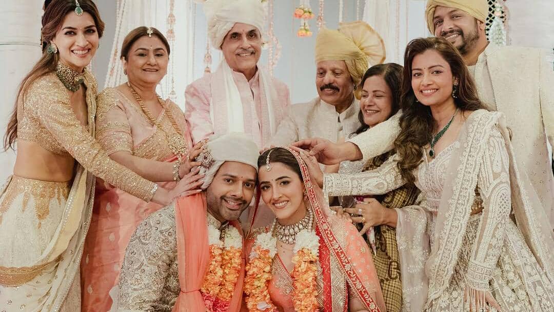 pernikahan Nupur Sanon