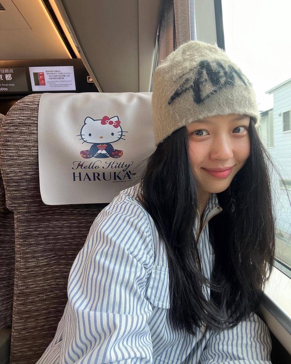 Go Min Si (instagram.com/gominsi)