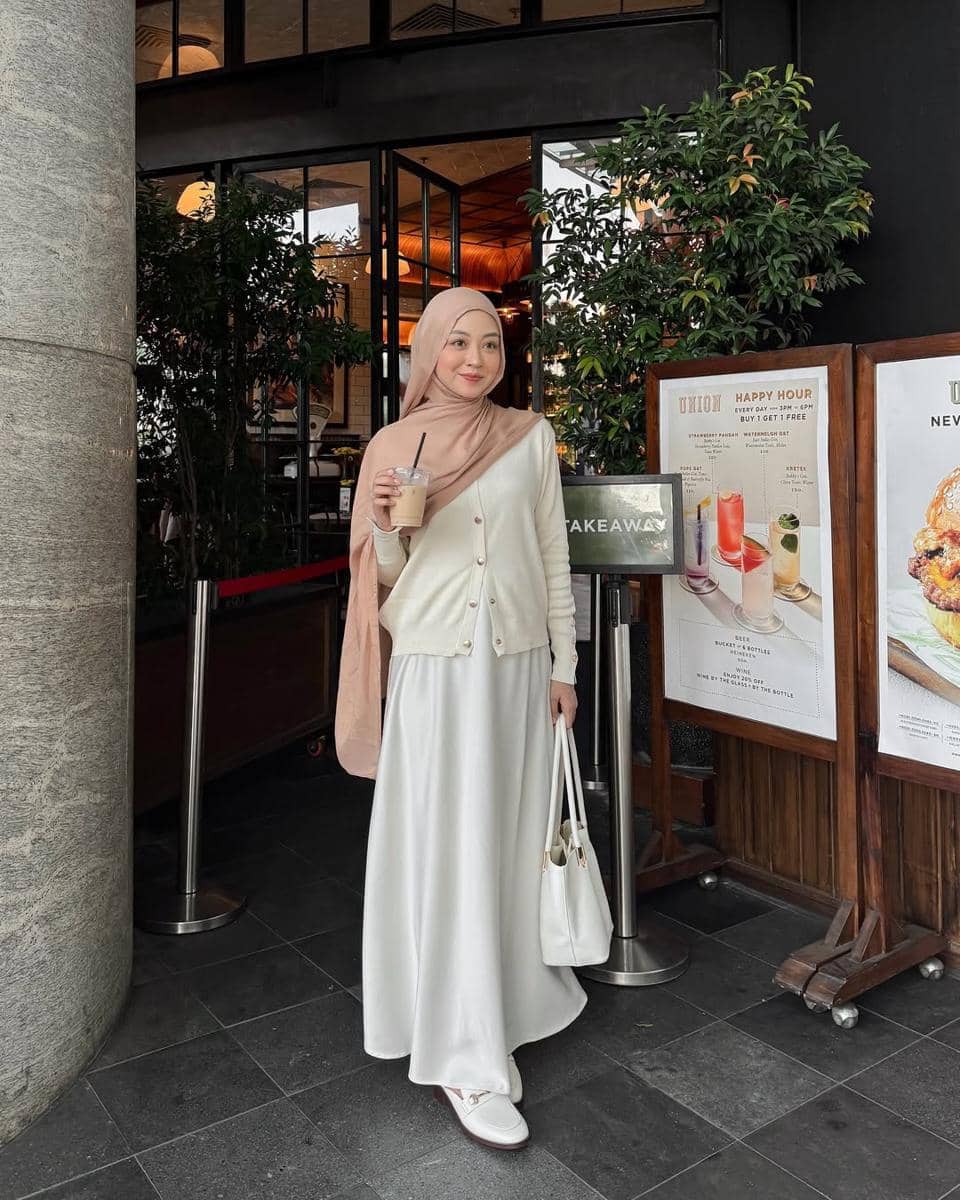 Outfit ala Meirani Amalia